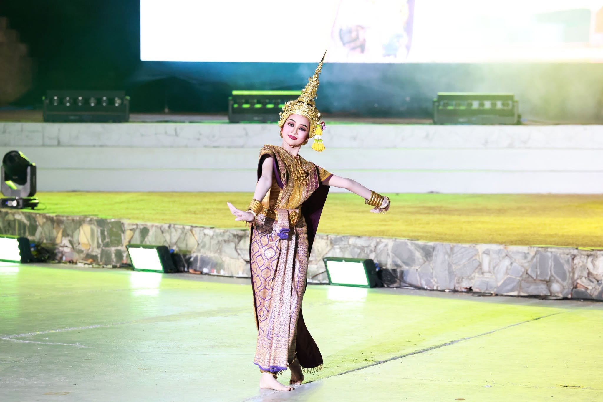 เด็กหญิงณัชชา บุสดี ได้เข้าร่วมแสดงในงาน KKU DANCE TROUPE ครั้งที่ 2 × KHON LEGACY JUNIOR